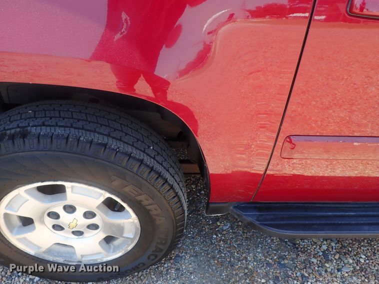 image for item DG2309 2007 Chevrolet Suburban 1500 LT  SUV