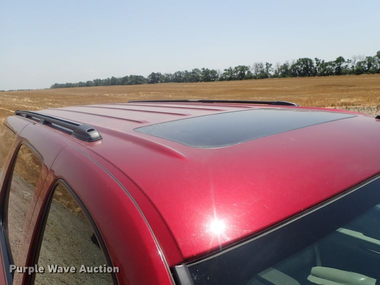 image for item DG2309 2007 Chevrolet Suburban 1500 LT  SUV