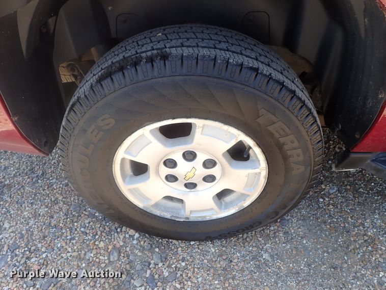 image for item DG2309 2007 Chevrolet Suburban 1500 LT  SUV