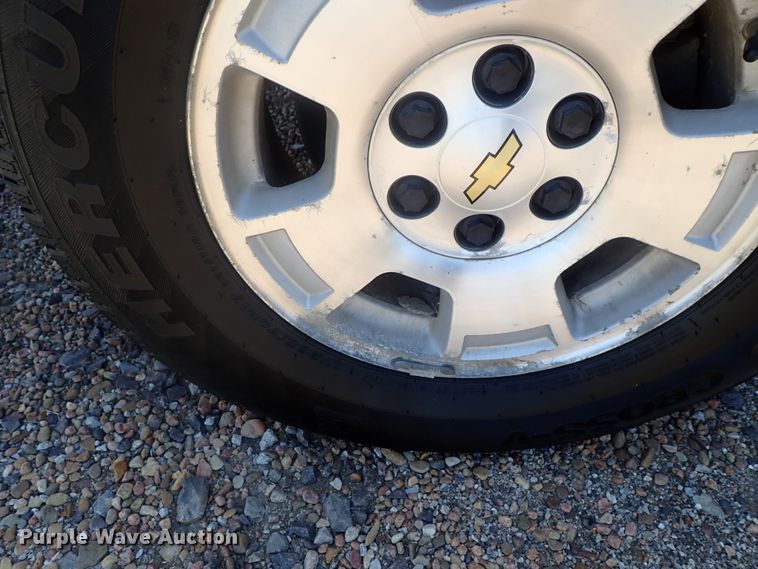 image for item DG2309 2007 Chevrolet Suburban 1500 LT  SUV