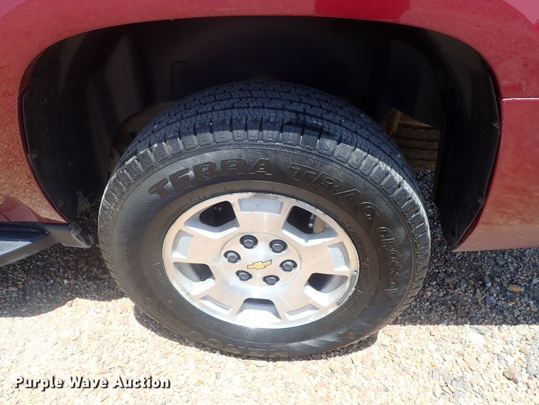 image for item DG2309 2007 Chevrolet Suburban 1500 LT  SUV