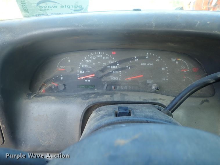 image for item DG2314 2004 Ford F250 Super Duty  SuperCab flatbed pickup truck