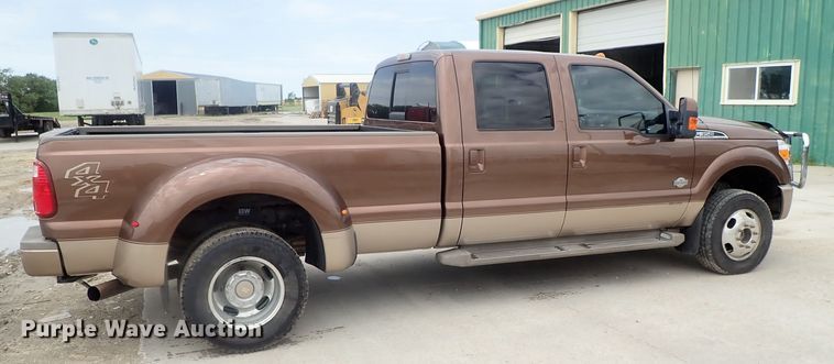 image for item DG2332 2011 Ford F350 Super Duty  Crew Cab pickup truck