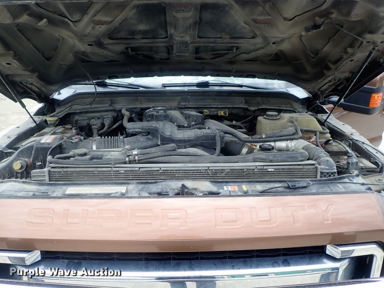 image for item DG2332 2011 Ford F350 Super Duty  Crew Cab pickup truck