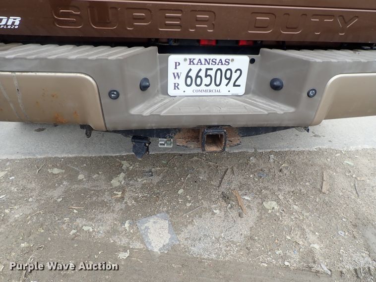 image for item DG2332 2011 Ford F350 Super Duty  Crew Cab pickup truck