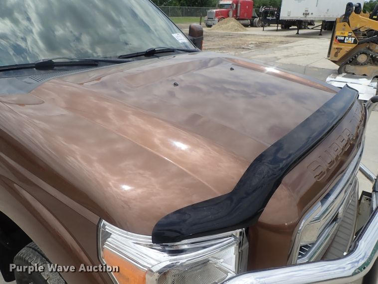 image for item DG2332 2011 Ford F350 Super Duty  Crew Cab pickup truck