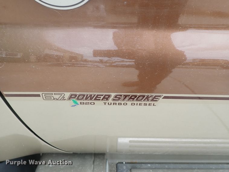 image for item DG2332 2011 Ford F350 Super Duty  Crew Cab pickup truck