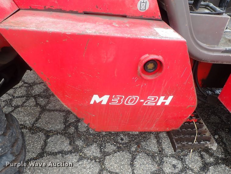 image for item DG2334 2008 Manitou KDHAWK30-2H  forklift