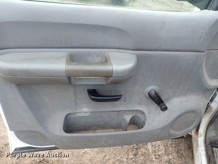 image for item DG2345 2009 Chevrolet Silverado 2500HD  Ext. Cab pickup truck