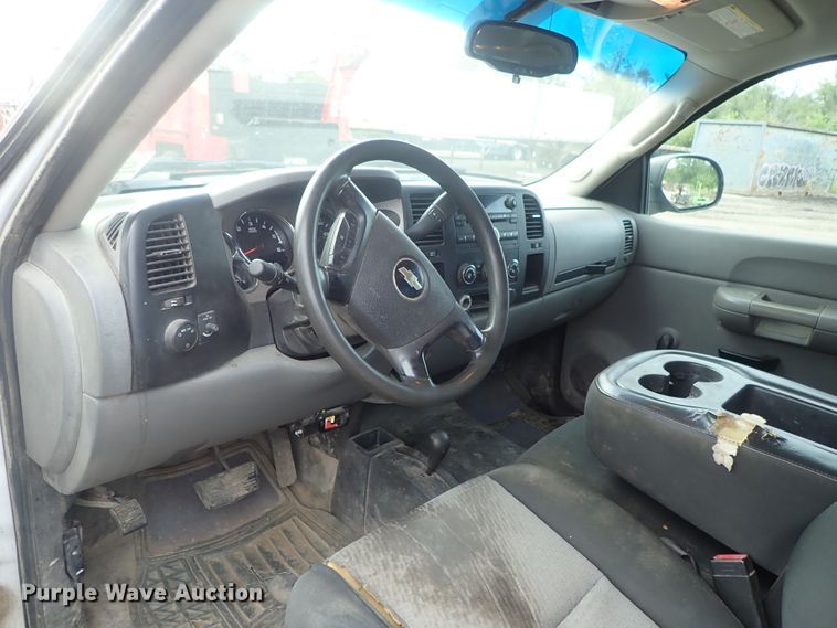 image for item DG2345 2009 Chevrolet Silverado 2500HD  Ext. Cab pickup truck