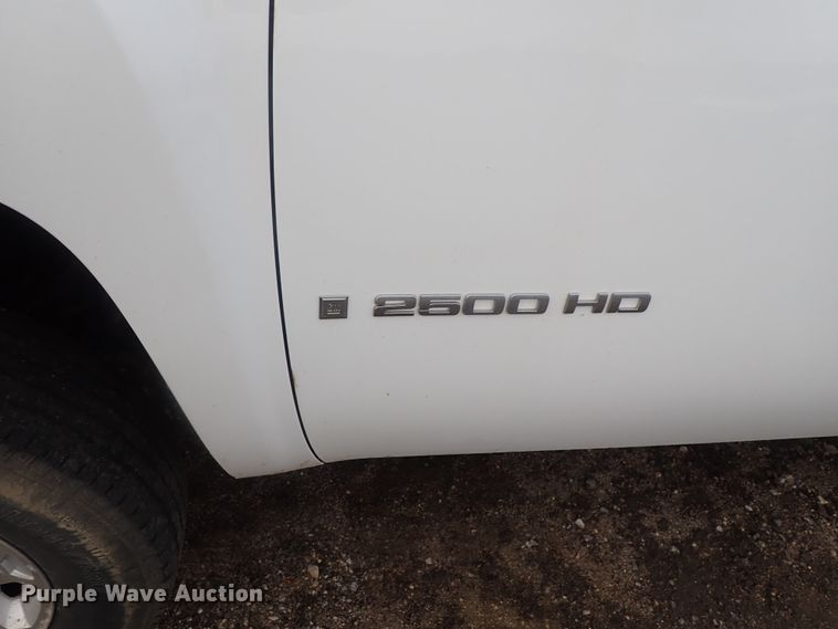 image for item DG2345 2009 Chevrolet Silverado 2500HD  Ext. Cab pickup truck
