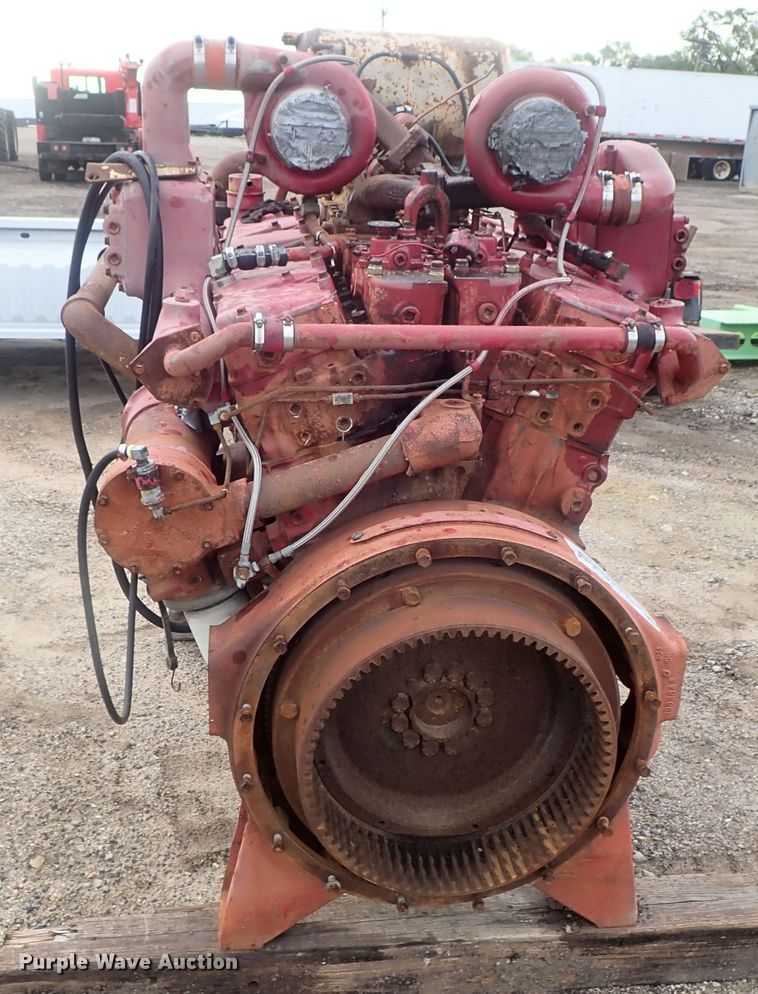 image for item DG2350 Cummins VT-1710-F 12 cylinder diesel engine