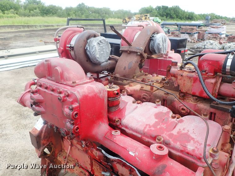 image for item DG2350 Cummins VT-1710-F 12 cylinder diesel engine