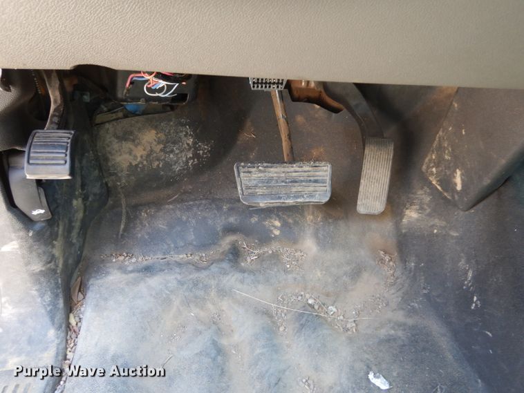 image for item DG6827 2009 Chevrolet Silverado 3500  Ext. Cab flatbed pickup truck