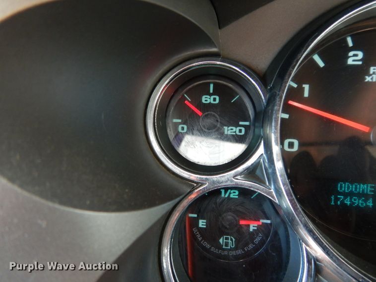 image for item DG6827 2009 Chevrolet Silverado 3500  Ext. Cab flatbed pickup truck