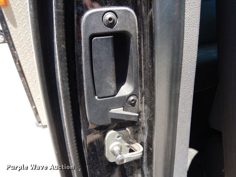 image for item DG6827 2009 Chevrolet Silverado 3500  Ext. Cab flatbed pickup truck