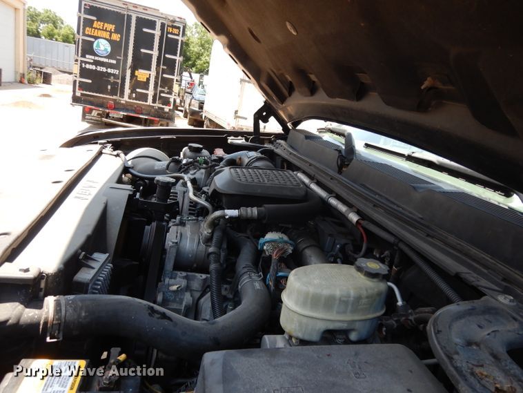 image for item DG6827 2009 Chevrolet Silverado 3500  Ext. Cab flatbed pickup truck