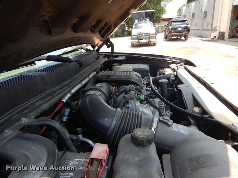 image for item DG6827 2009 Chevrolet Silverado 3500  Ext. Cab flatbed pickup truck