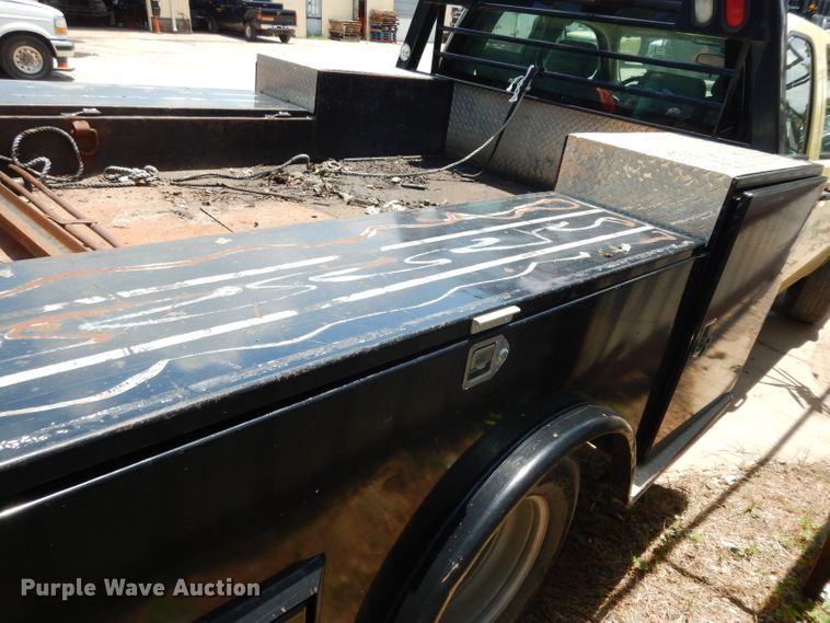 image for item DG6827 2009 Chevrolet Silverado 3500  Ext. Cab flatbed pickup truck