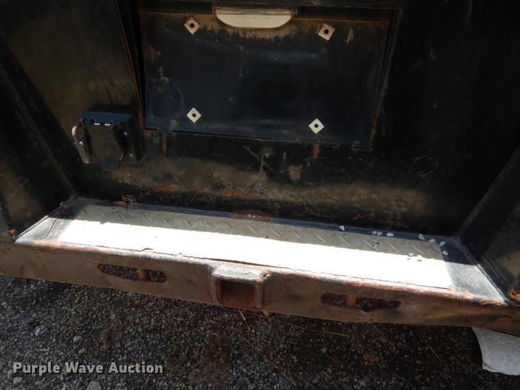 image for item DG6827 2009 Chevrolet Silverado 3500  Ext. Cab flatbed pickup truck