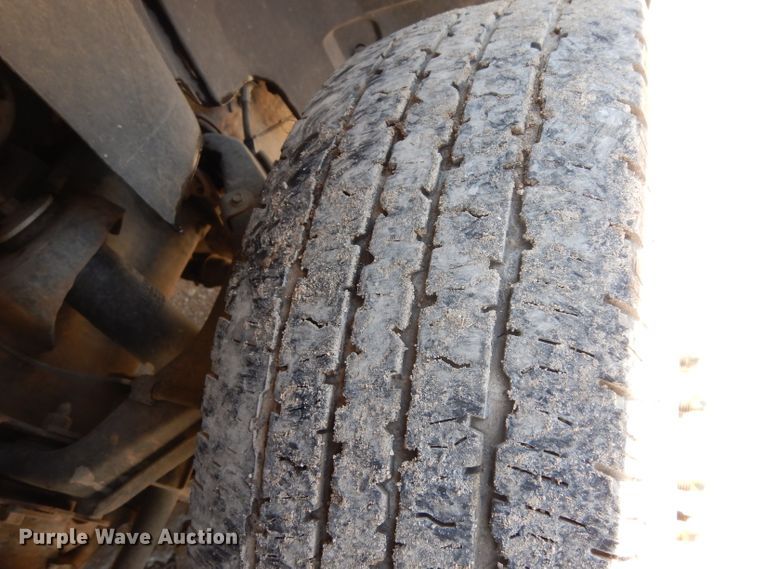 image for item DG6827 2009 Chevrolet Silverado 3500  Ext. Cab flatbed pickup truck