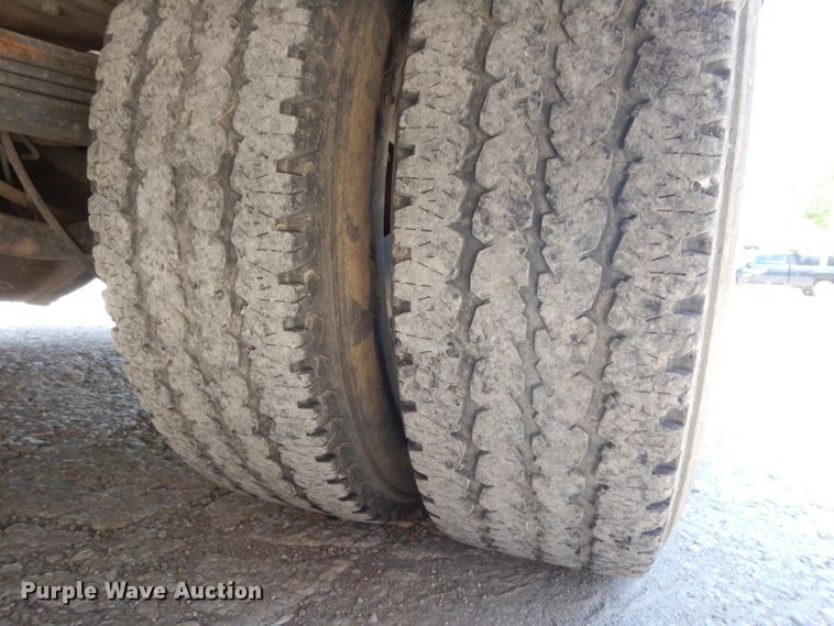 image for item DG6827 2009 Chevrolet Silverado 3500  Ext. Cab flatbed pickup truck