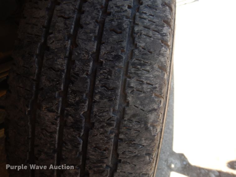 image for item DG6827 2009 Chevrolet Silverado 3500  Ext. Cab flatbed pickup truck