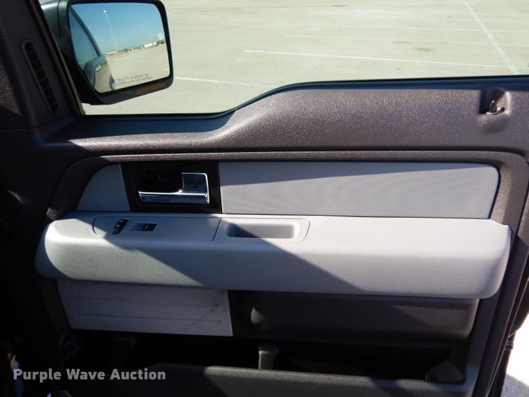 image for item DG6852 2013 Ford F150  SuperCrew pickup truck