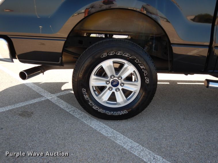 image for item DG6852 2013 Ford F150  SuperCrew pickup truck