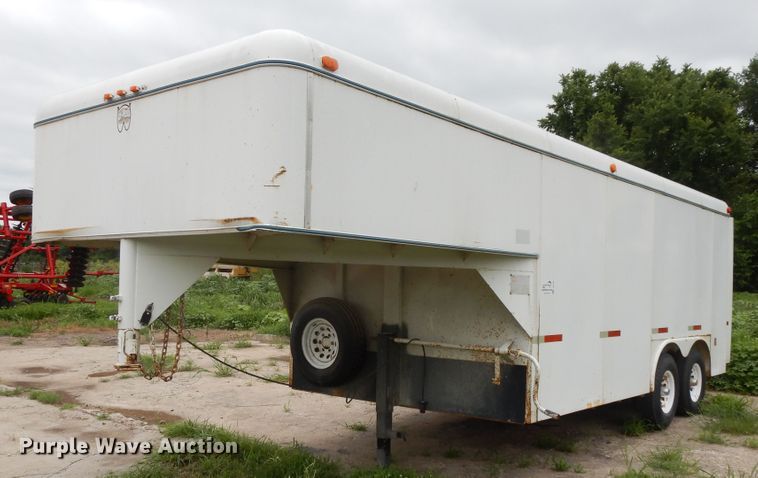image for item DG7938 2001 WW enclosed cargo trailer