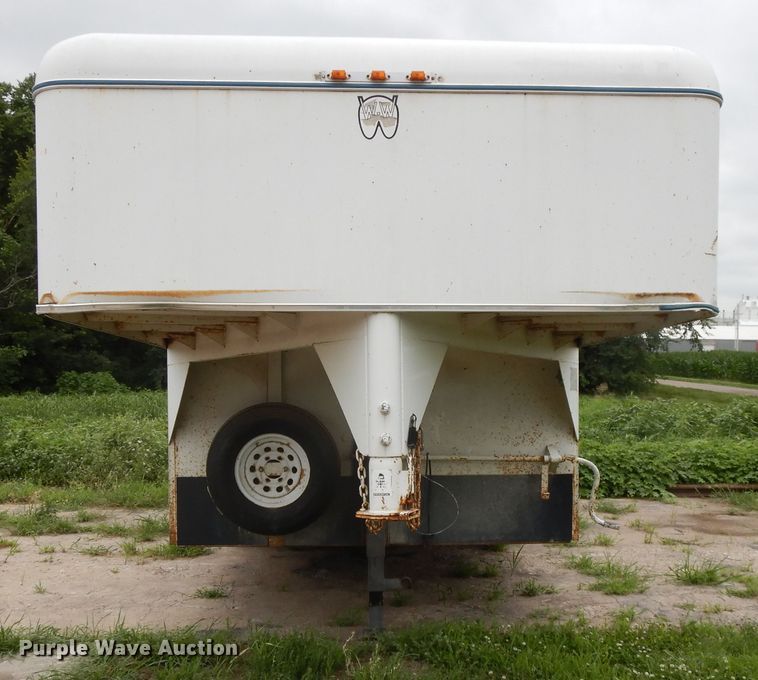 image for item DG7938 2001 WW enclosed cargo trailer