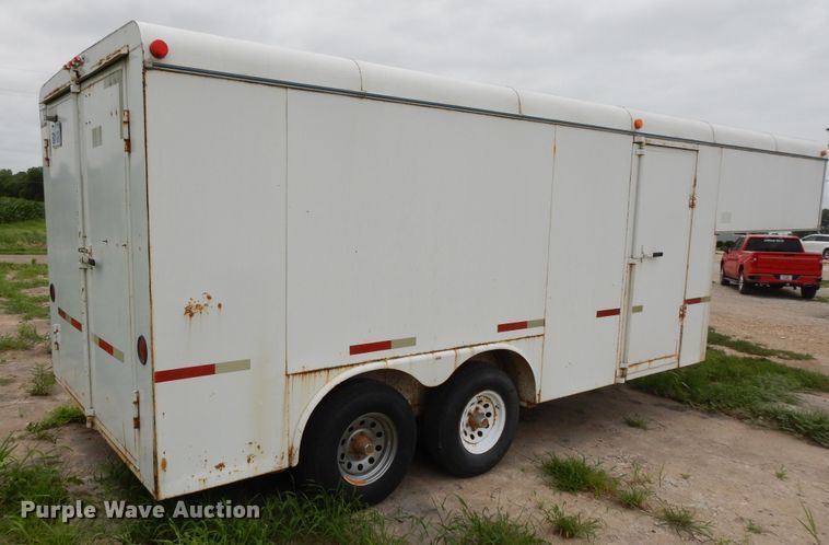 image for item DG7938 2001 WW enclosed cargo trailer
