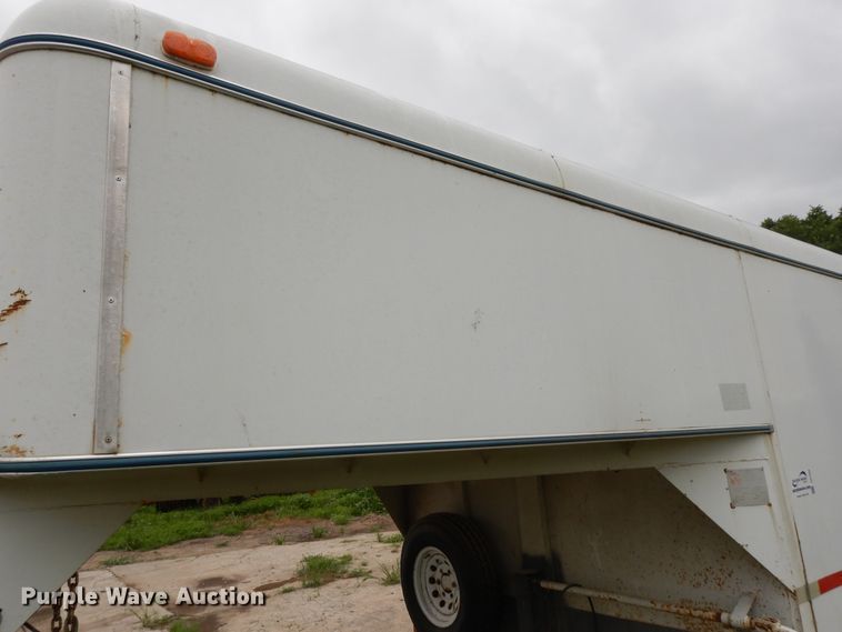image for item DG7938 2001 WW enclosed cargo trailer