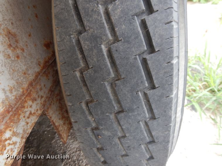 image for item DG7938 2001 WW enclosed cargo trailer