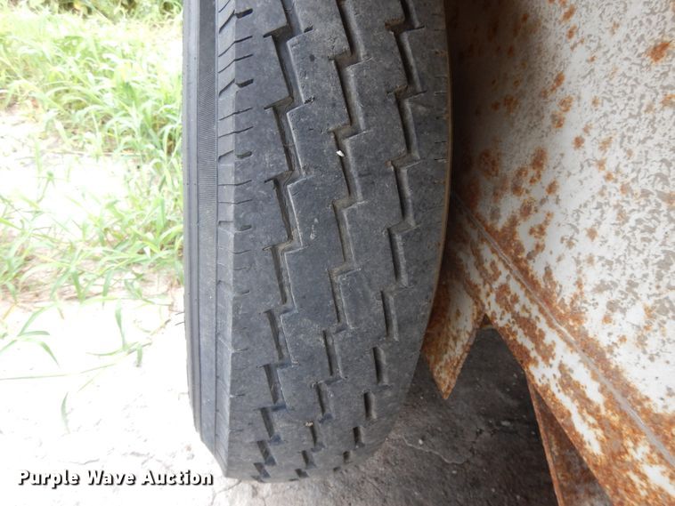 image for item DG7938 2001 WW enclosed cargo trailer