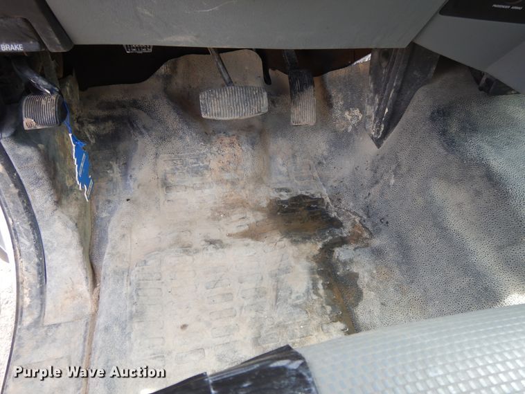 image for item DG7958 2012 Ford F450 Super Duty  flatbed truck