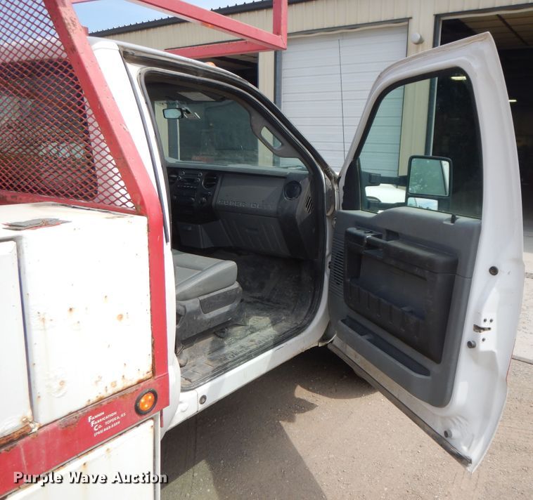 image for item DG7958 2012 Ford F450 Super Duty  flatbed truck