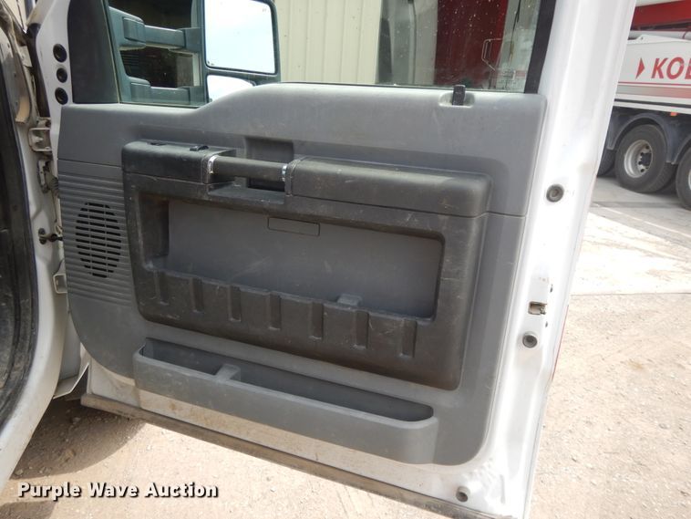 image for item DG7958 2012 Ford F450 Super Duty  flatbed truck