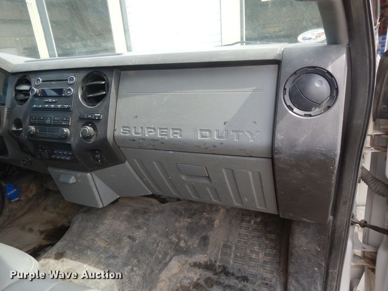 image for item DG7958 2012 Ford F450 Super Duty  flatbed truck