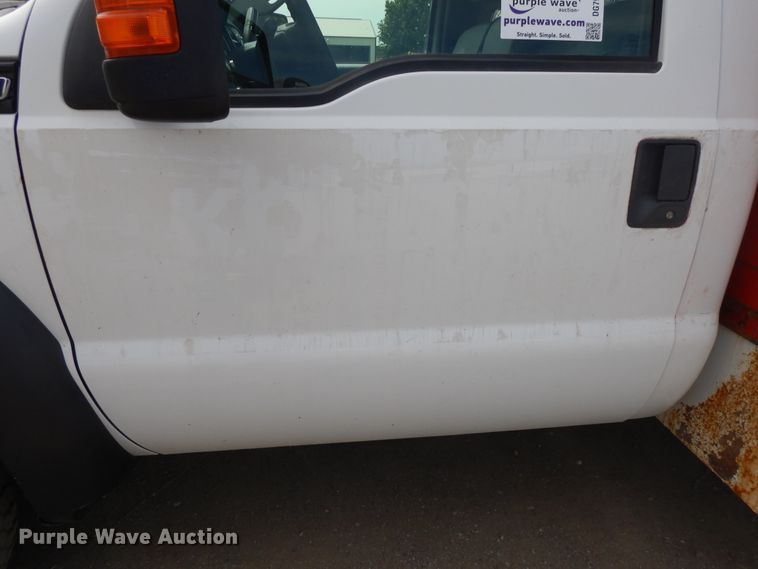 image for item DG7958 2012 Ford F450 Super Duty  flatbed truck