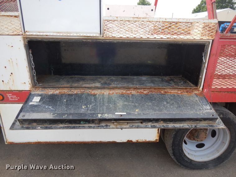 image for item DG7958 2012 Ford F450 Super Duty  flatbed truck