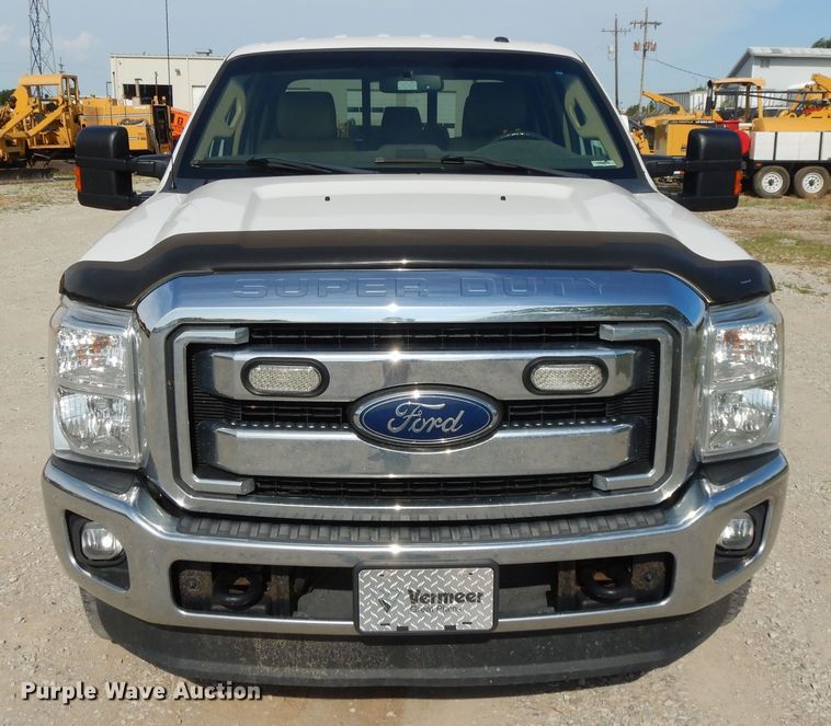 image for item DG7966 2015 Ford F250 Super Duty Lariat  Crew Cab pickup truck