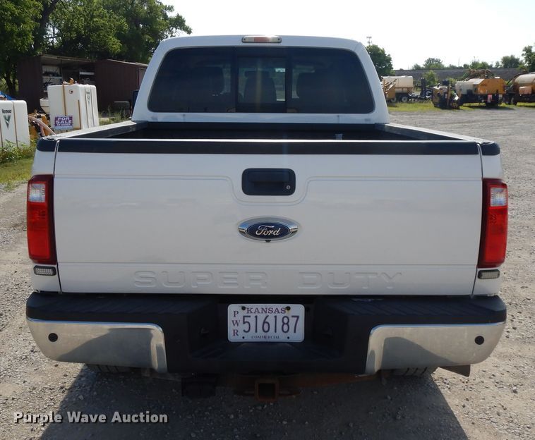 image for item DG7966 2015 Ford F250 Super Duty Lariat  Crew Cab pickup truck