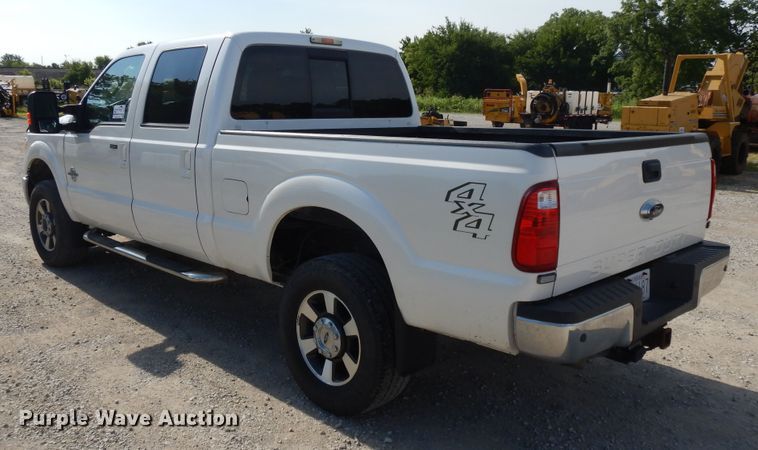 image for item DG7966 2015 Ford F250 Super Duty Lariat  Crew Cab pickup truck