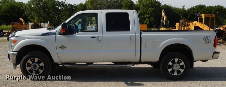 image for item DG7966 2015 Ford F250 Super Duty Lariat  Crew Cab pickup truck