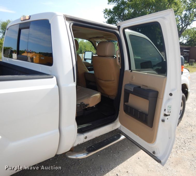 image for item DG7966 2015 Ford F250 Super Duty Lariat  Crew Cab pickup truck