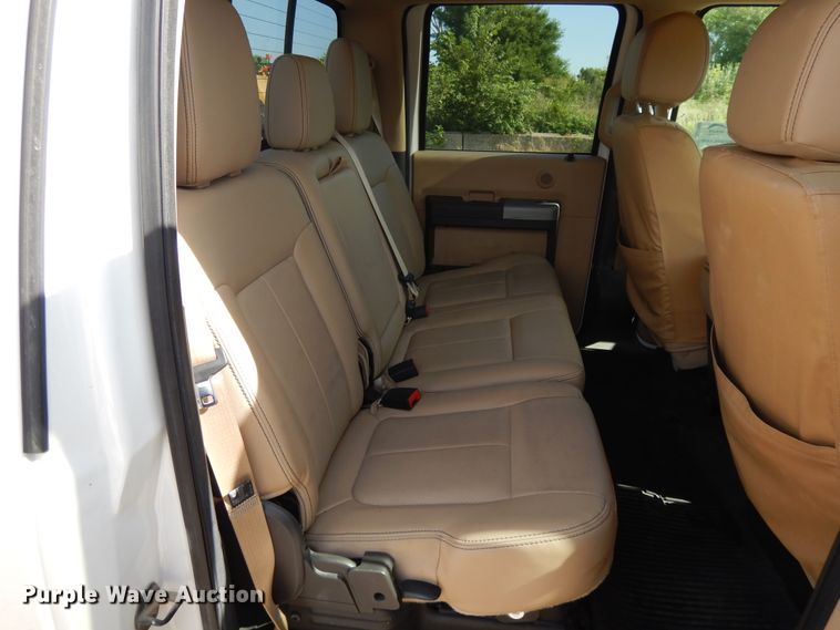 image for item DG7966 2015 Ford F250 Super Duty Lariat  Crew Cab pickup truck