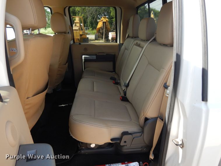 image for item DG7966 2015 Ford F250 Super Duty Lariat  Crew Cab pickup truck