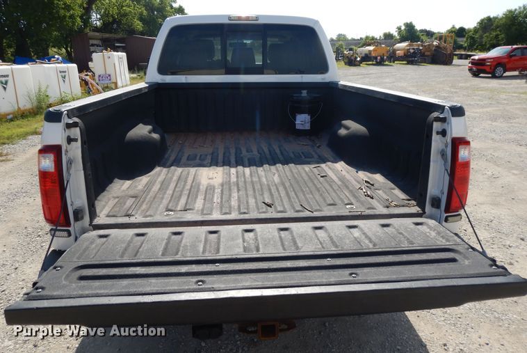 image for item DG7966 2015 Ford F250 Super Duty Lariat  Crew Cab pickup truck