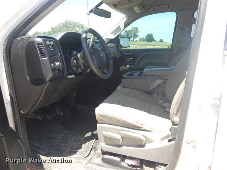 image for item DG8666 2014 Chevrolet Silverado 1500  Crew Cab pickup truck